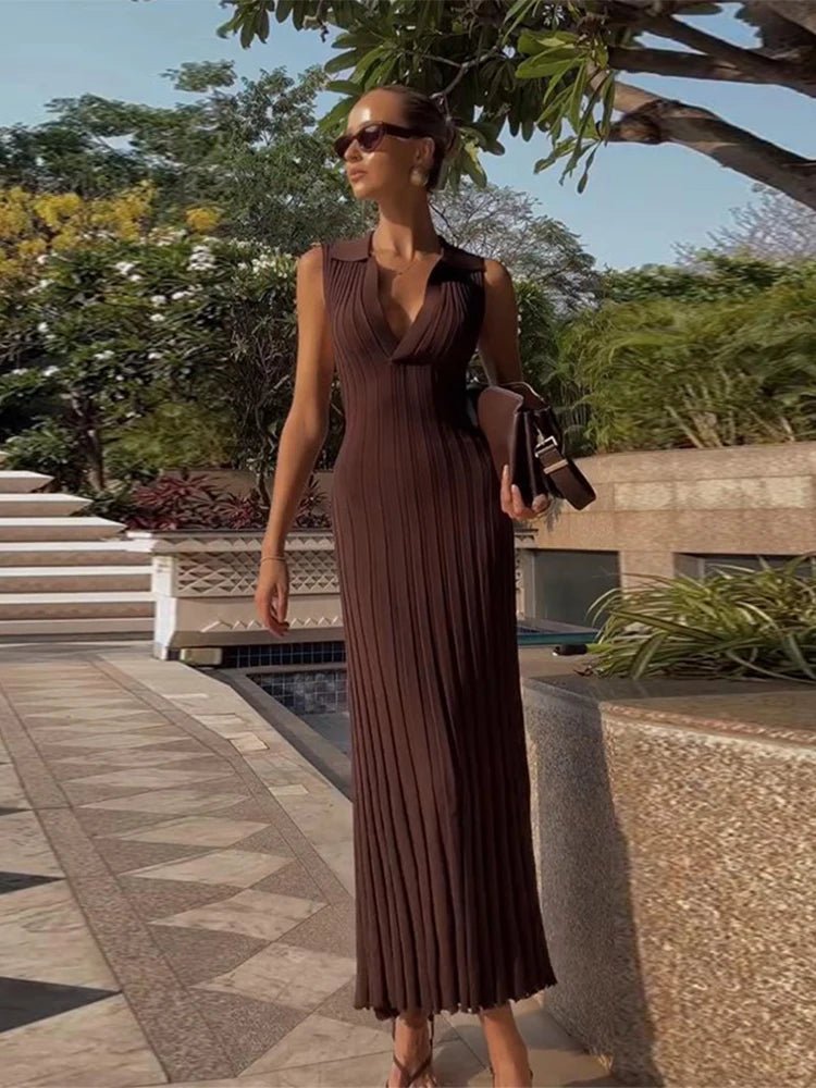 SOERA Lise Sleeveless Knitted Pleated Maxi Dress - Dresses - Brown XS