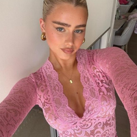 Lerna top en dentelle col V