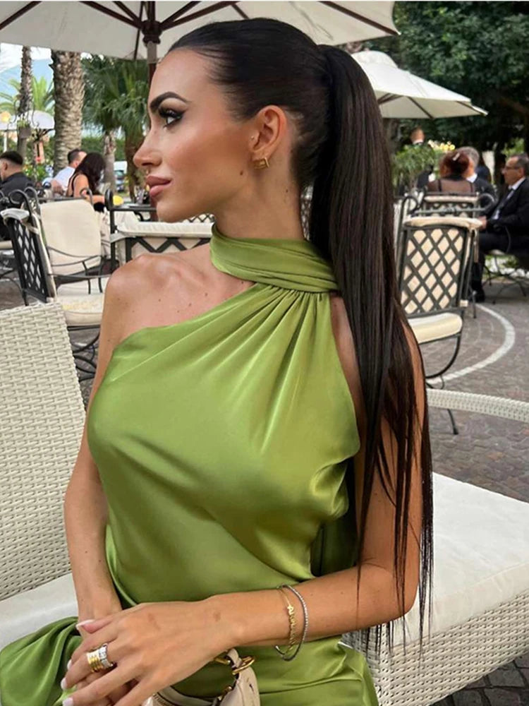 Robe Yanna en satin dos nu à col halter