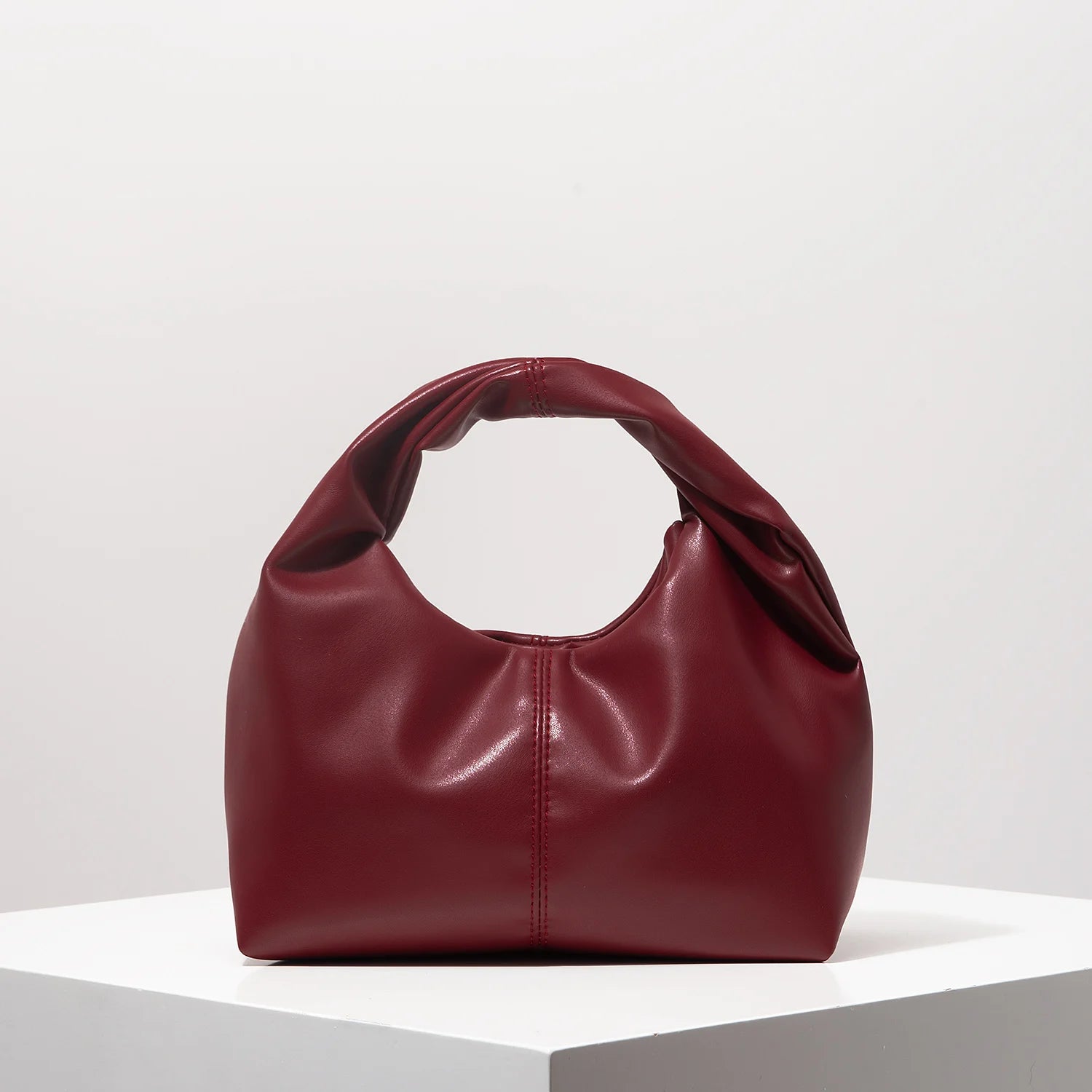 Sac pochette en cuir Gelyn