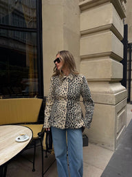 Manteau Rose léopard à revers en fausse fourrure
