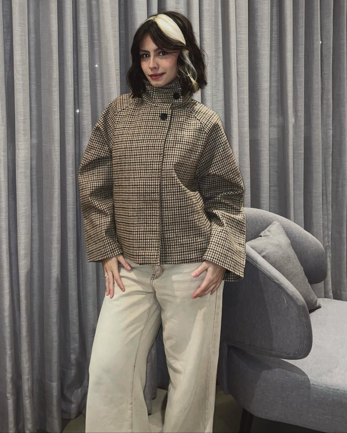 SOERA Amelia High-Collar Houndstooth Cropped Jacket - Coats & Jackets - SOERA-085187-ASP-S-03075 Beige S