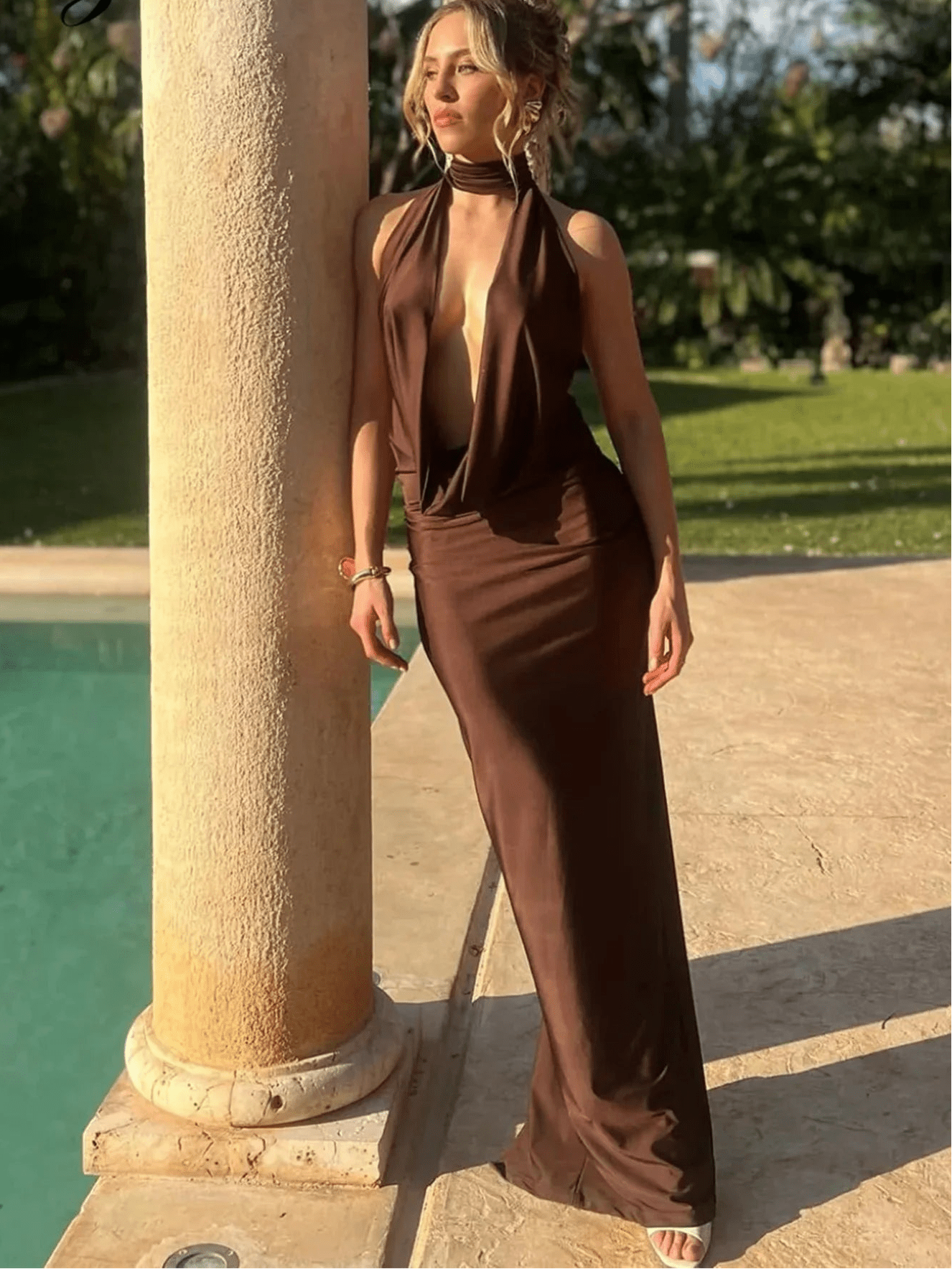 SOERA Bianca Sleeveless Backless Slit Maxi Dress - Dress -  Brown XS