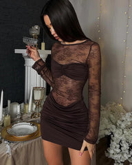 Robe mini en dentelle dos nu Angela