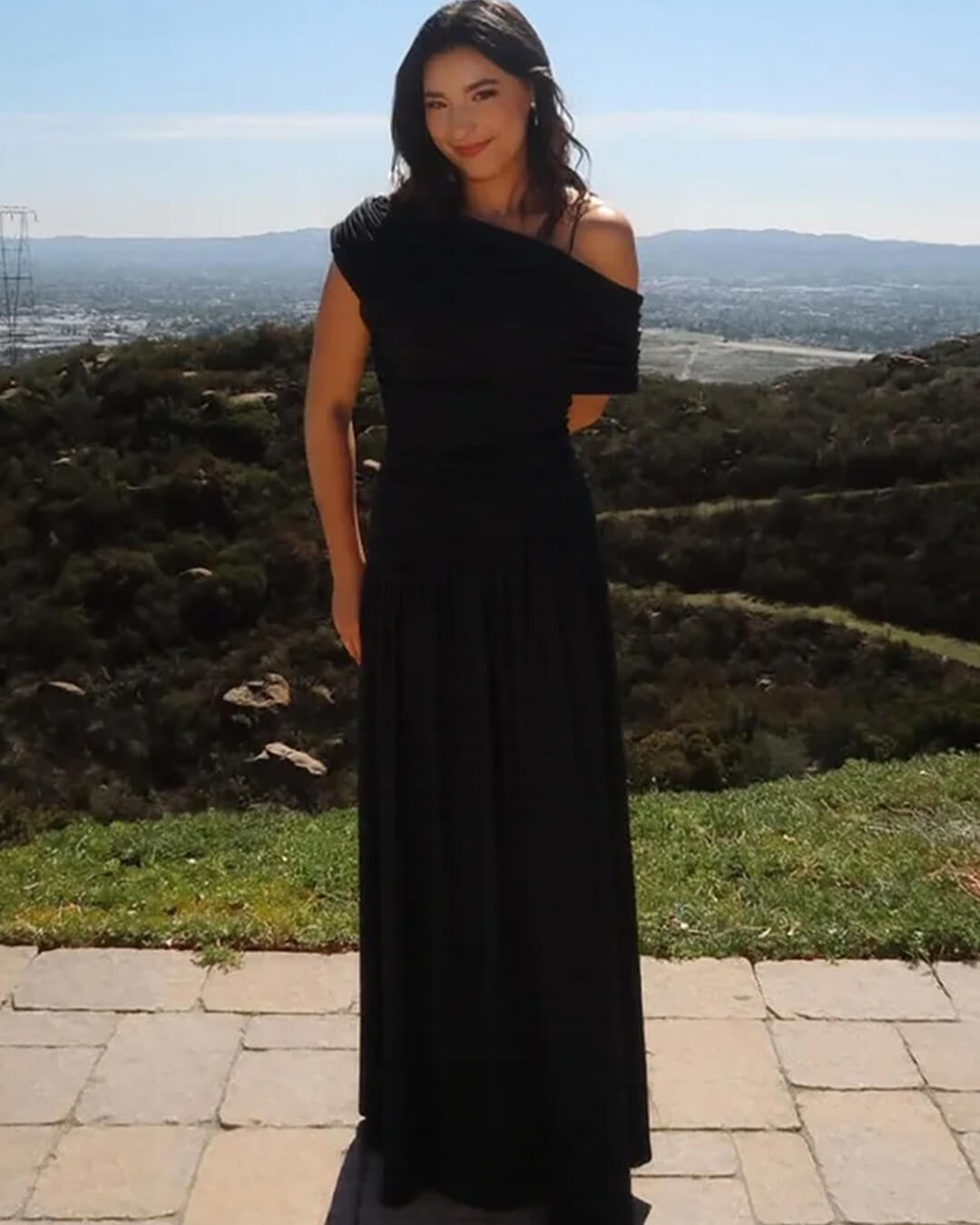 SOERA Ingrid One Shoulder Maxi Dress - Dresses -  Black L